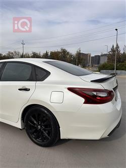 نيسان ألتيما